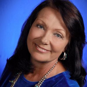 Meet your Posher, Naomi